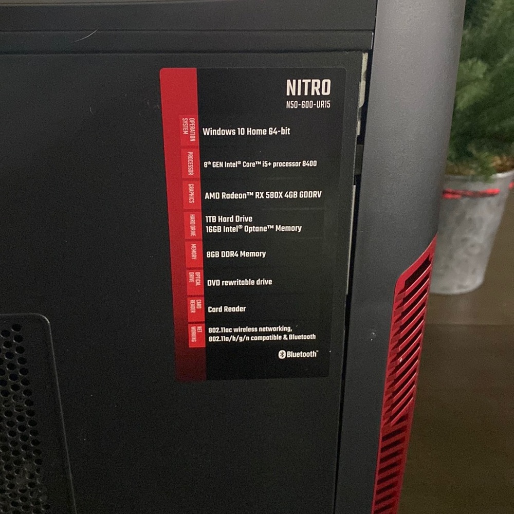 Gaming PC and Keyboard and Mouse box (included to all items)